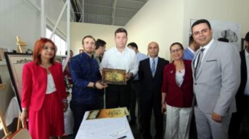 Bağlar Halk Eğitim Merkezi&rsquo;nde Yılsonu Sergisi D&uuml;zenlendi