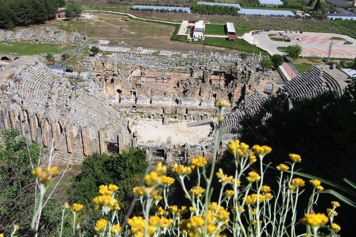 5 Bin Yıllık Tarihi Kent Yeşil Çevresiyle Ziyaretçileri Büyülüyor G2