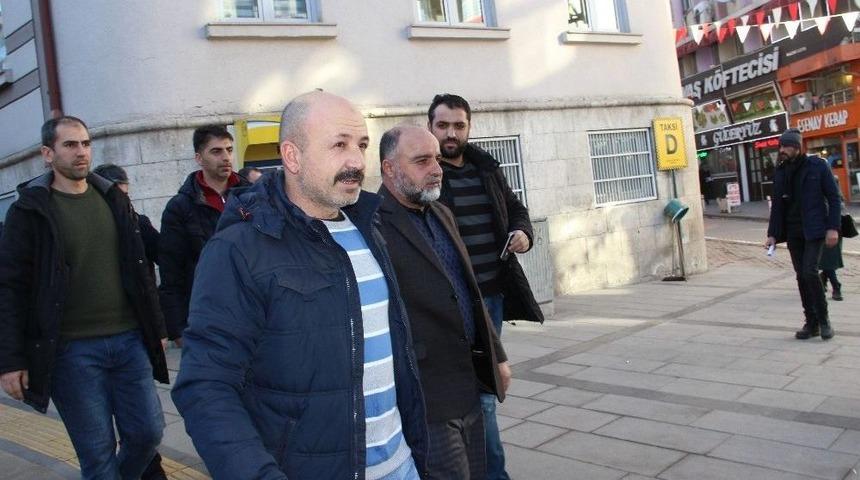 Vaazlarda Cemaati Dolandırıcılara Karşı Uyaran İmam Dolandırıldı