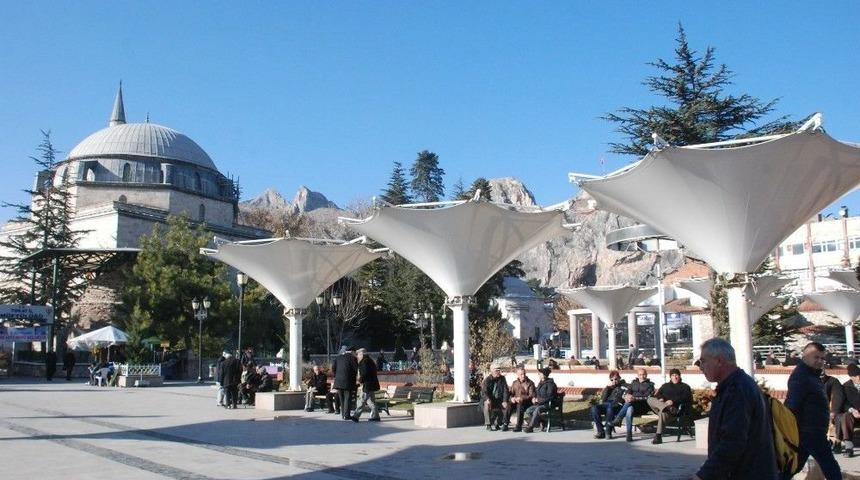 Kış Güneşinin Tadını Çıkardılar