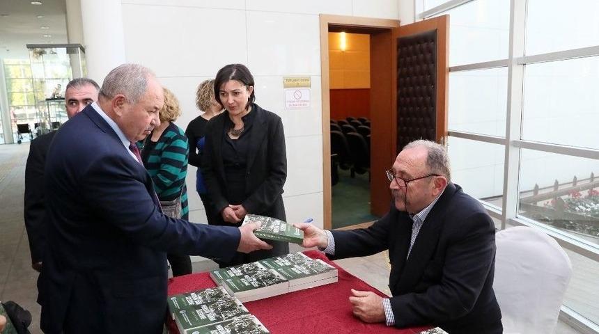 Gazeteci &Uuml;nver, Mersin Tarihini Ve Gazeteciliği Anlattı