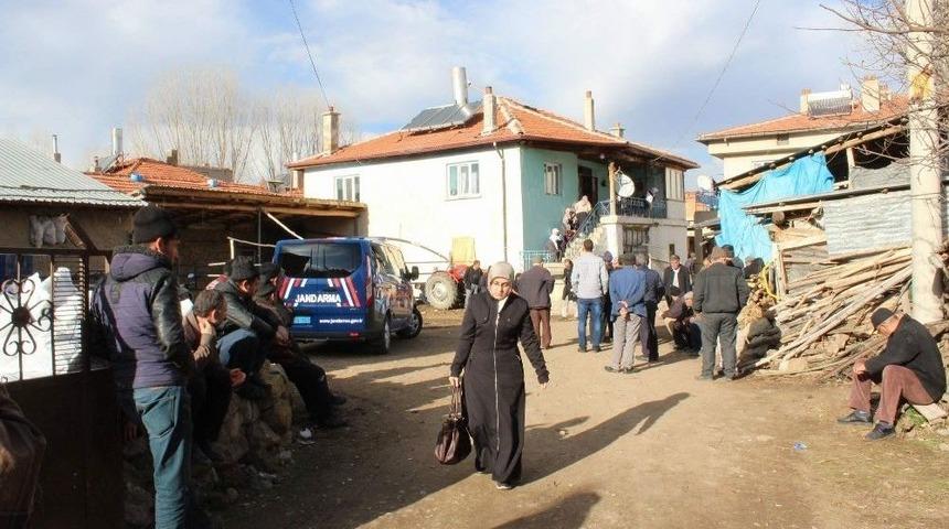 Yanan Samanlıkta Ortaya Çıkan Ceset