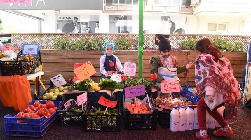Kreş Öğrencileri Esnaf Olup Sebze Sattı, Zabıta Olup Denetim Yaptı