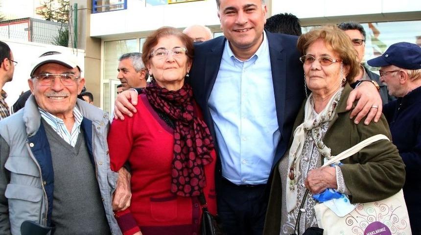 Başkan Taşdelen, 100. Yıl Mahallesi Sakinleriyle Buluştu