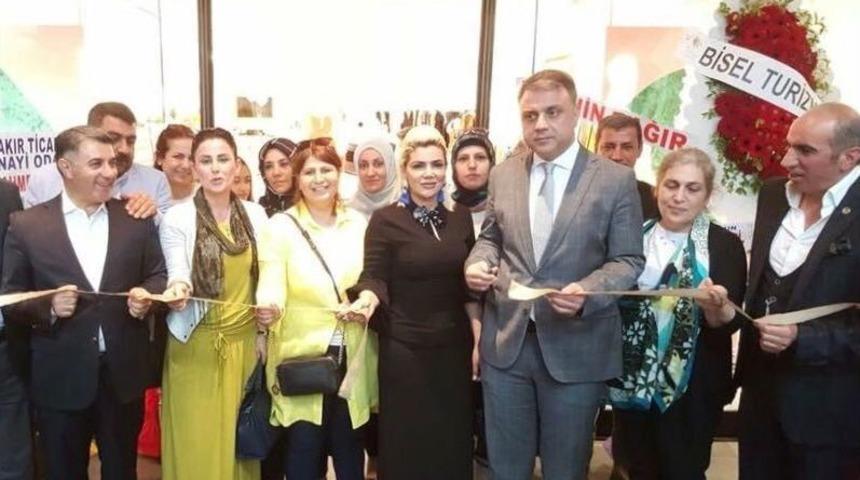 İş D&uuml;nyasını Buluşturan A&ccedil;ılış