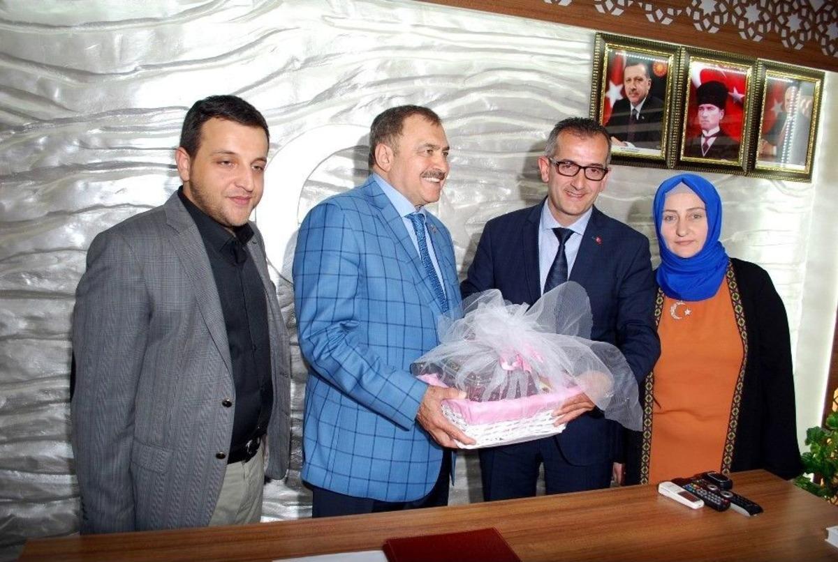 Bakan Eroğlu: &ldquo;dost G&ouml;z&uuml;kenler Dahi Bize Paramızla Silah Vermiyor&rdquo;