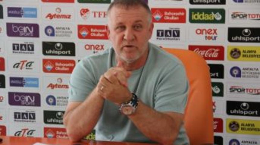 Alanyaspor Mesut Bakkal İle Devam Edecek