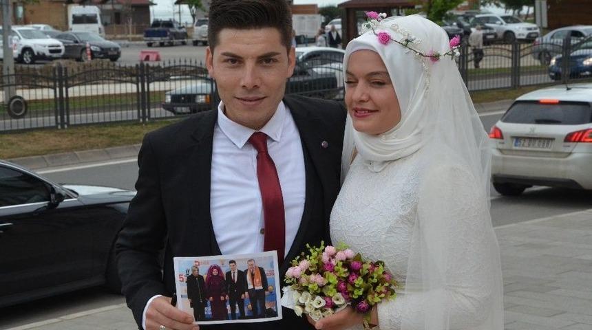 Başbakan&rsquo;ı D&uuml;ğ&uuml;ne Davet Etmek İ&ccedil;in 750 Kilometre Yol Geldiler