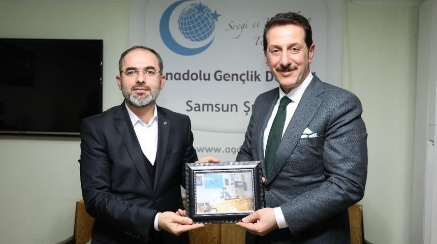 Başkan Tok’u Duygulandıran Hediye