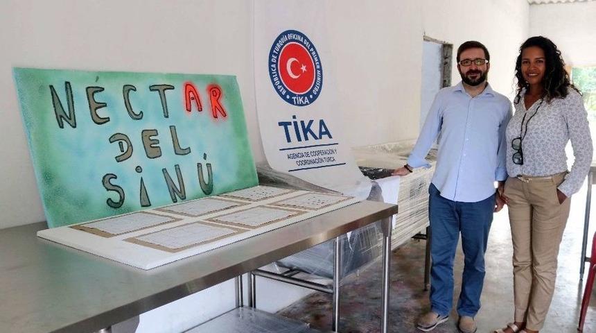 Tika&rsquo;dan Kolombiyalı &Ccedil;ift&ccedil;ilere Ekipman Desteği