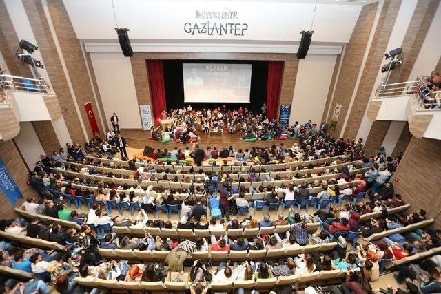 Selamlık Sohbetlerinde Büyükşehir Belediyesi Konferans Salonu Doldu Taştı
