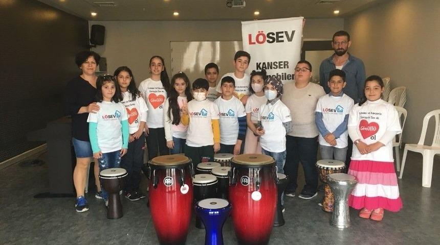 &Ccedil;ocuklar Ritim Tuttu