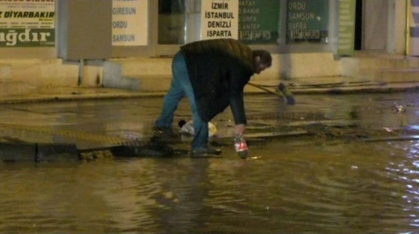 Kars Yağmura Teslim Oldu