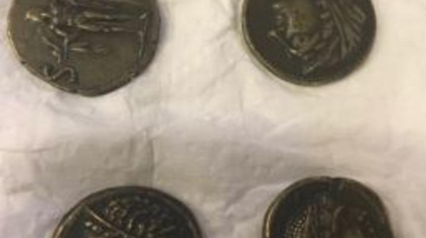 Tarihi Sikkeleri İnternetten Satmaya &Ccedil;alışırken Yakalandı