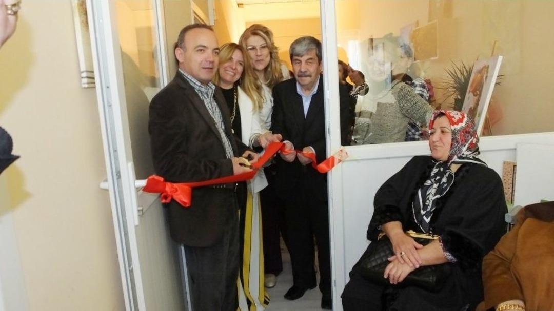 Resimlerin Geliri Mehmet&ccedil;ik Vakfı&rsquo;na