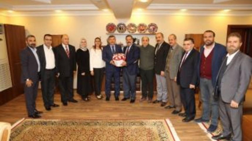 Başkan Karabacak, Erzurumluları Ağırladı