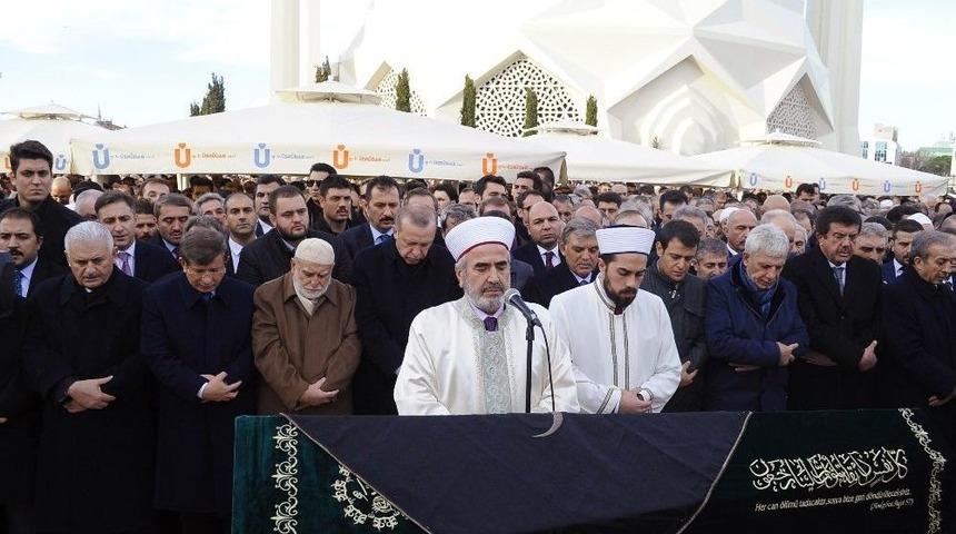 İto Başkanı &Ccedil;ağlar&rsquo;ın Cenaze T&ouml;reni