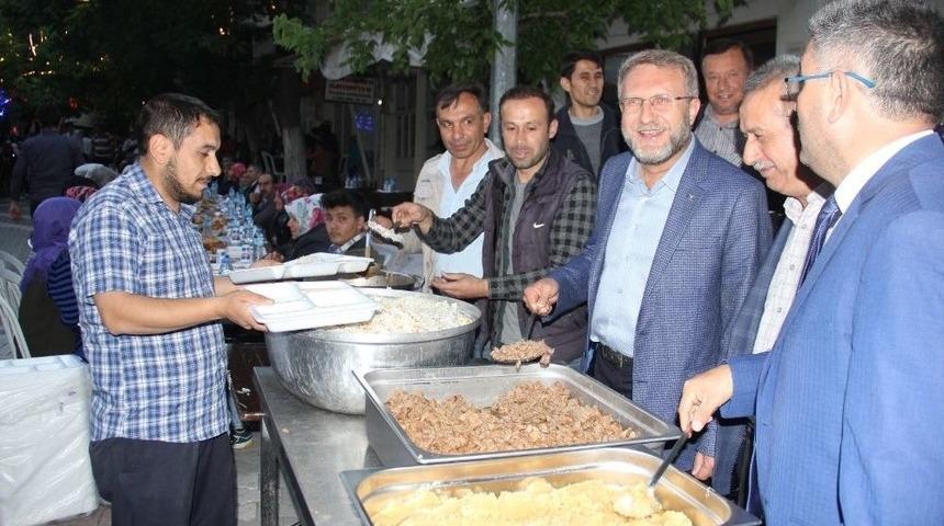 Eskigediz’de İftar Coşkusu