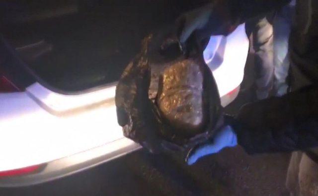 İstanbul&rsquo;dan Bursa&rsquo;ya Uyuşturucu Getiren 2 Kişi Yakalandı 1