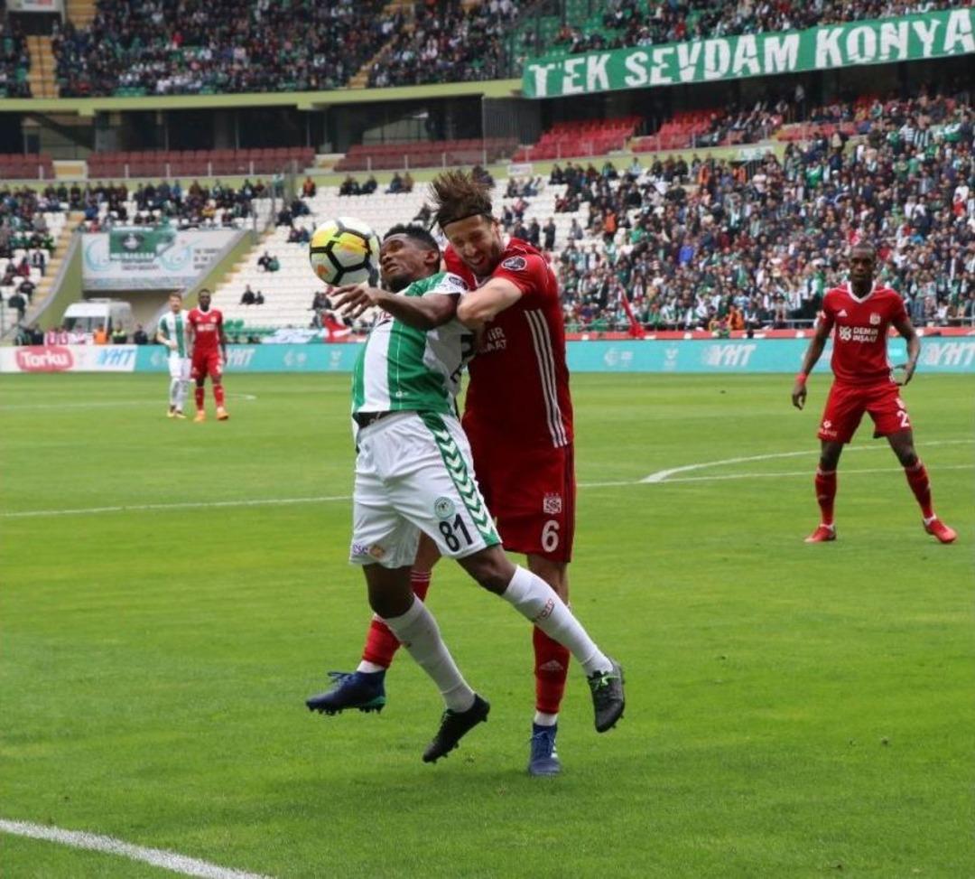 Spor Toto S&uuml;per Lig: Atiker Konyaspor: 1 - D.g. Sivasspor: (ilk Yarı)