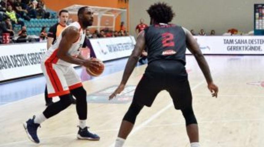 Tahincioğlu Basketbol Süper Ligi: Gaziantep Basketbol: 68 - Muratbey Uşak:65