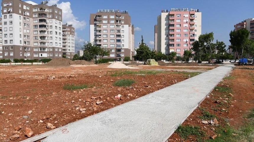 Konyaaltı Siteler Mahallesi’ne Çocuk Bahçesi