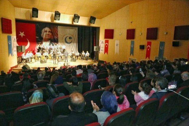 Adıyaman’da ‘yiğitlerin Türküsü’ Adlı Konser Düzenledi