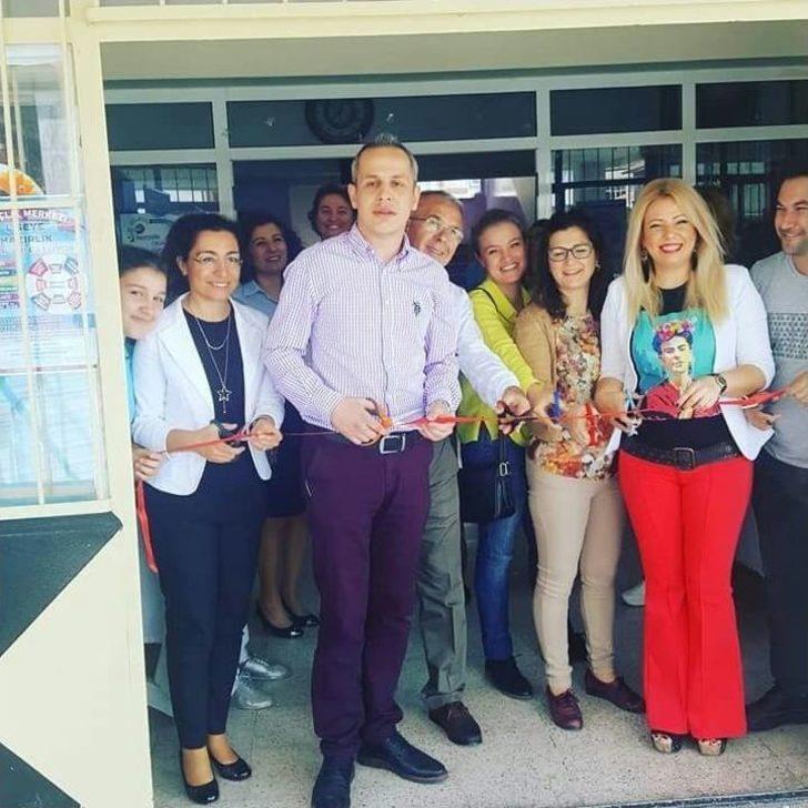 Atık Malzemeleri Sanat Eserlerine Dönüştürdüler G1