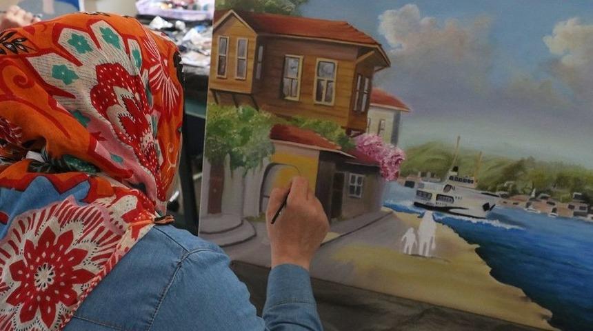 G&ouml;z Alıcı Resimler Samek&rsquo;lerde Ortaya &Ccedil;ıkıyor