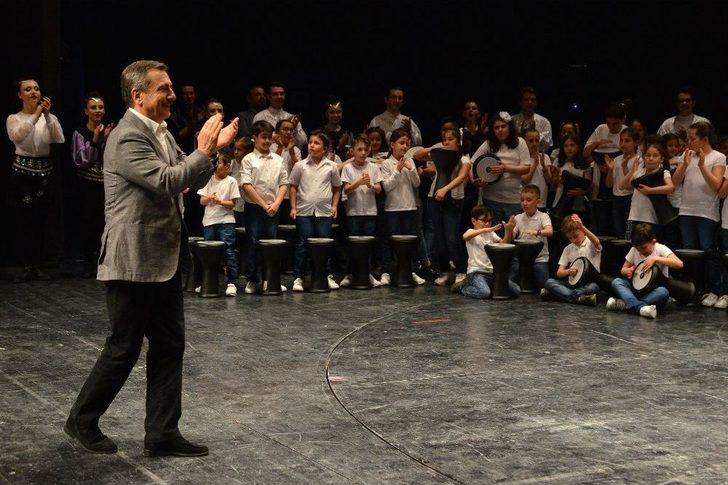 Bahar, Halk Dansları İle Karşılandı G3