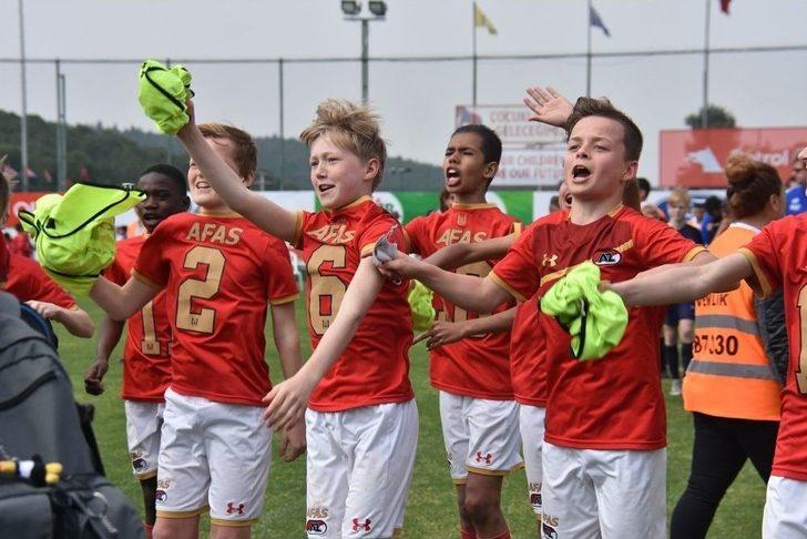 U12 İzmir Cup’ta Hollanda Derbisinin Şampiyonu Az Alkmaar G3
