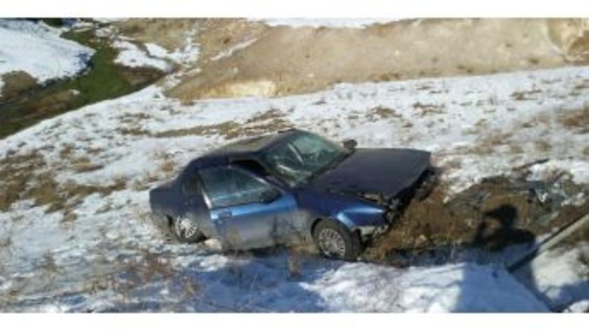 Sarıkamış&rsquo;ta Trafik Kazası: 2 Yaralı