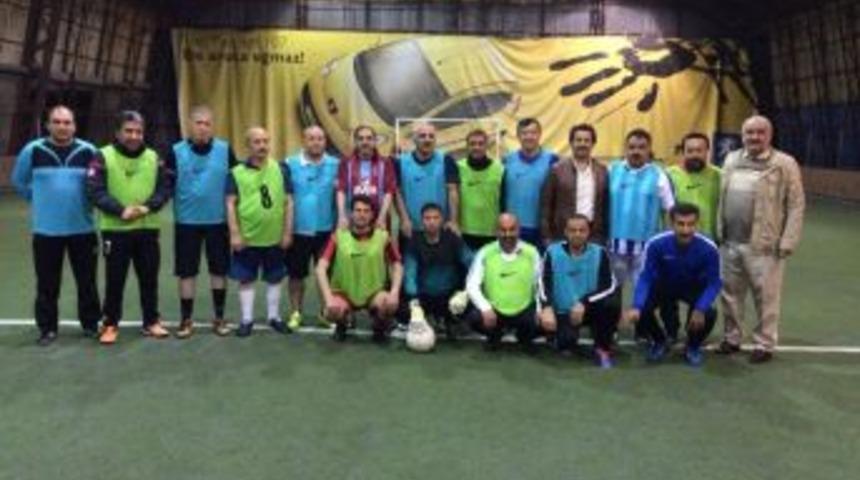 Van&rsquo;daki Kurum M&uuml;d&uuml;rleriyle Gazeteciler Arasında Dostluk Ma&ccedil;ı