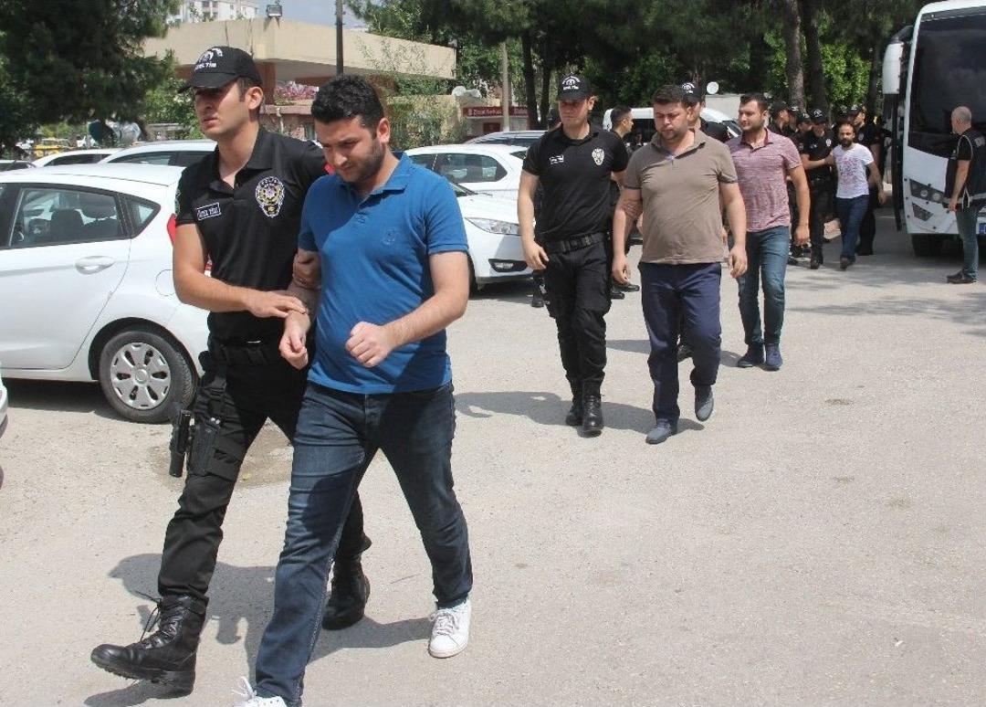 Ankes&ouml;rl&uuml; Telefondan &Ccedil;ağrıyla Haberleşen 32 Fet&ouml;&rsquo;c&uuml; Asker Adliyeye Sevk Edildi