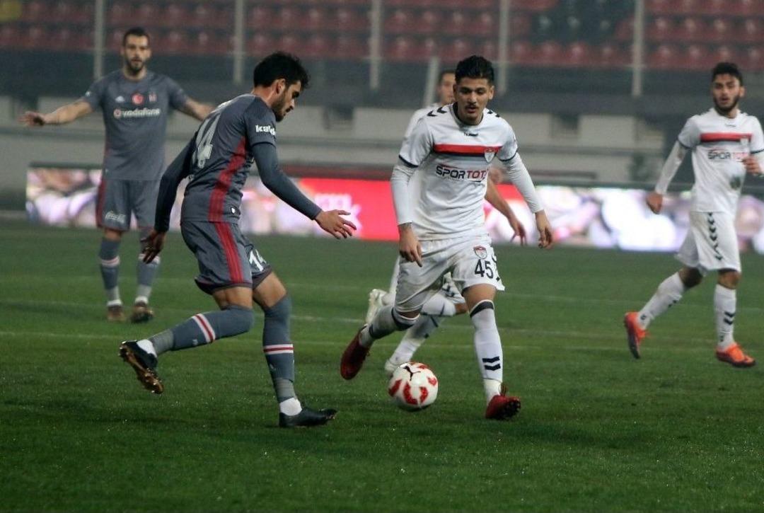 Ziraat T&uuml;rkiye Kupası: G.manisaspor: - Beşiktaş: 1 (ilk Yarı)