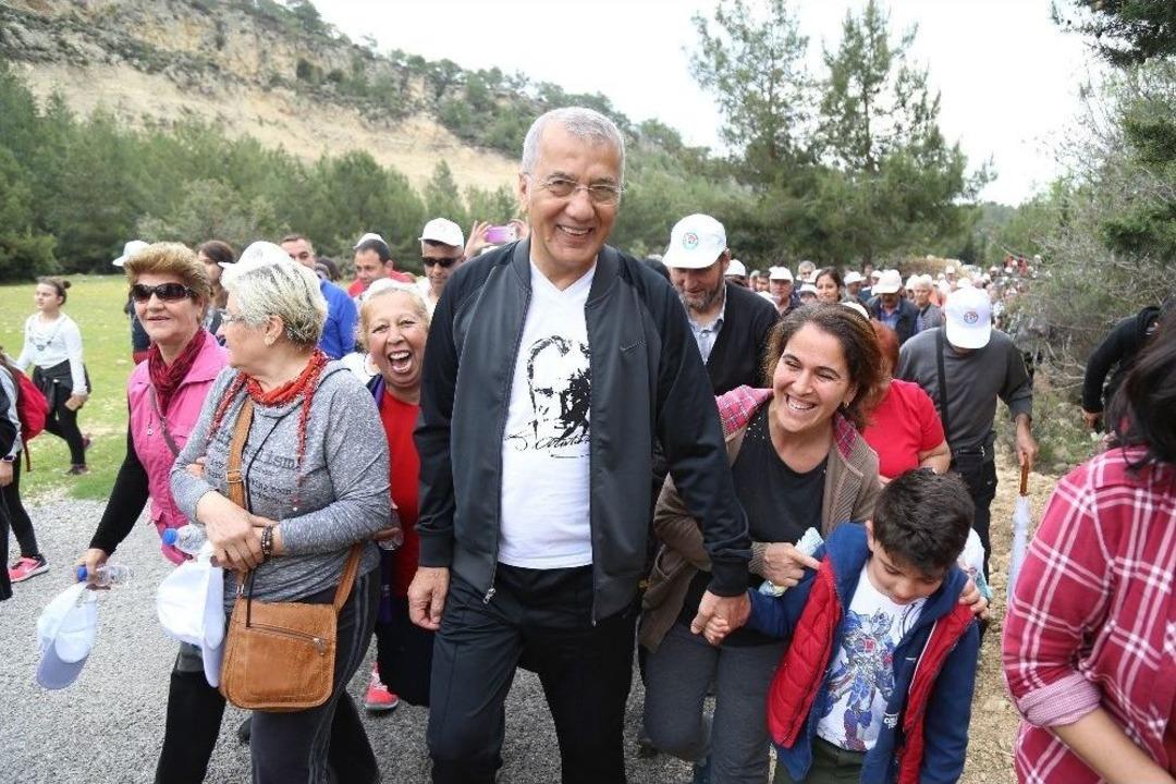 Mezitli Halkı 6. Doğa Y&uuml;r&uuml;y&uuml;ş&uuml;nde Buluştu