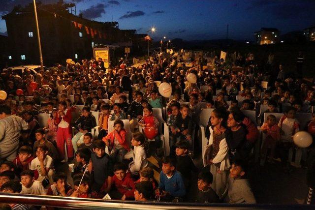 İpekyolu Belediyesinin ‘kardeşlik Sofrası’na Yoğun İlgi