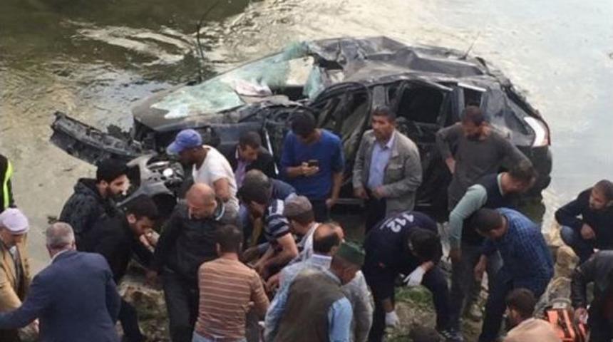 Hizan&rsquo;da Trafik Kazası; 5 Yaralı