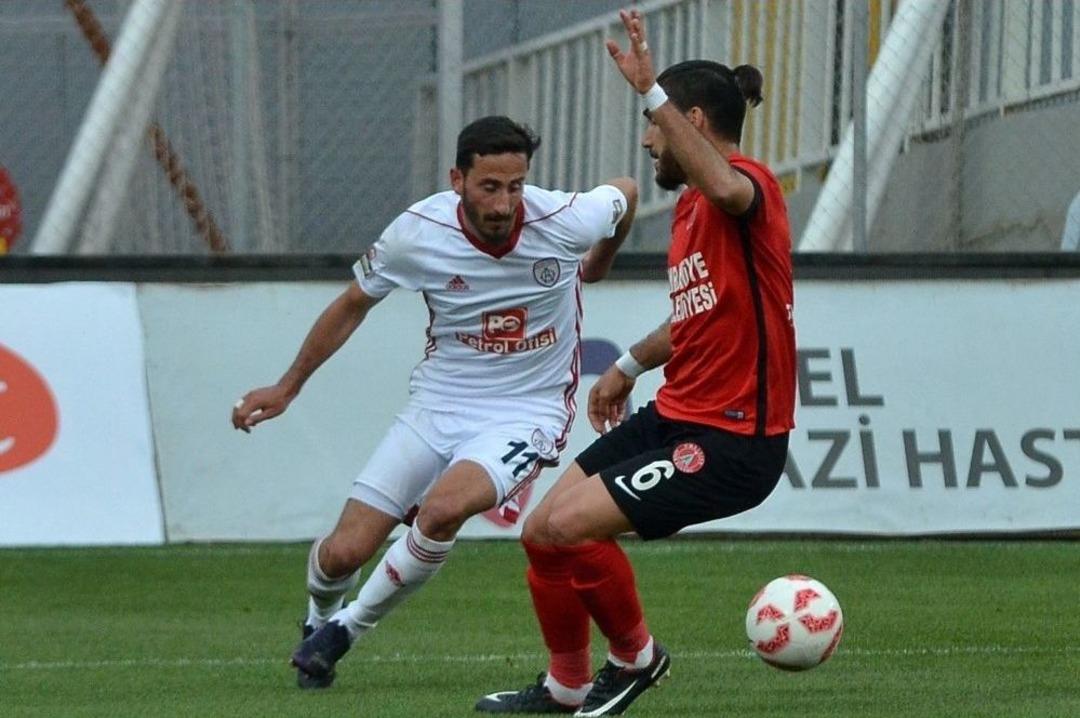 Spor Toto 1. Lig: Altınordu: 1 - &Uuml;mraniyespor: 2