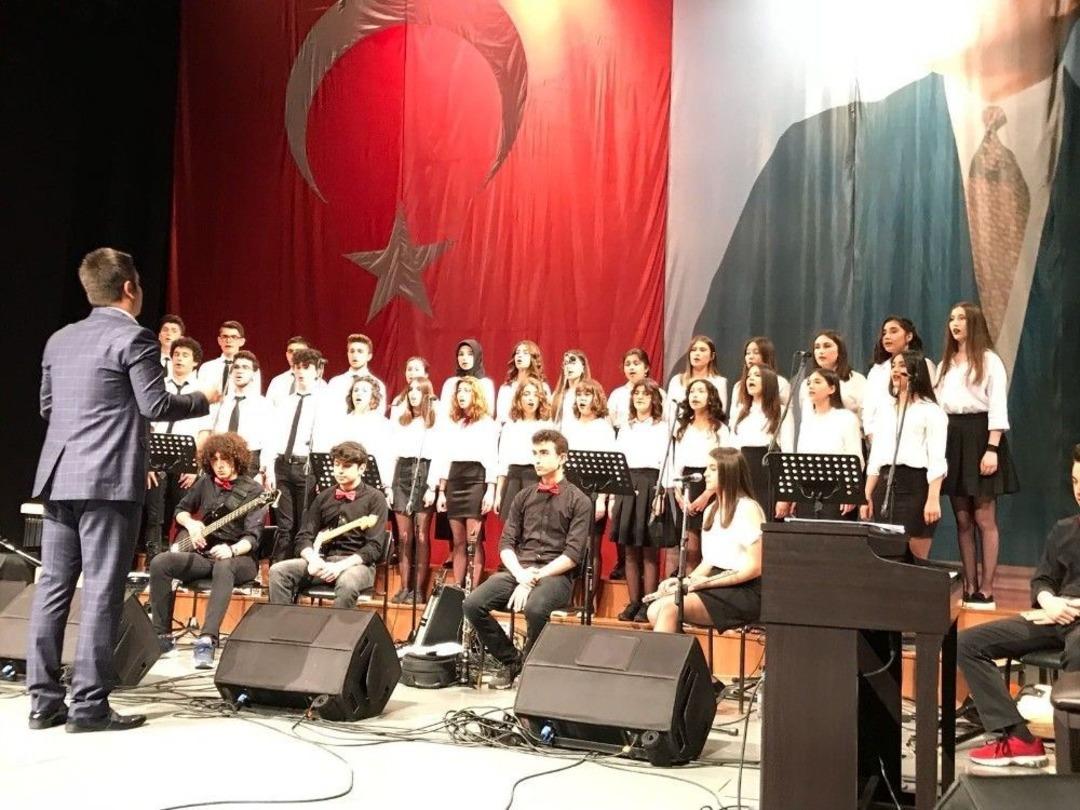 &Ccedil;aycuma Tso Fen Lisesi&rsquo;nden &rsquo;konsergi&rsquo; Ş&ouml;leni