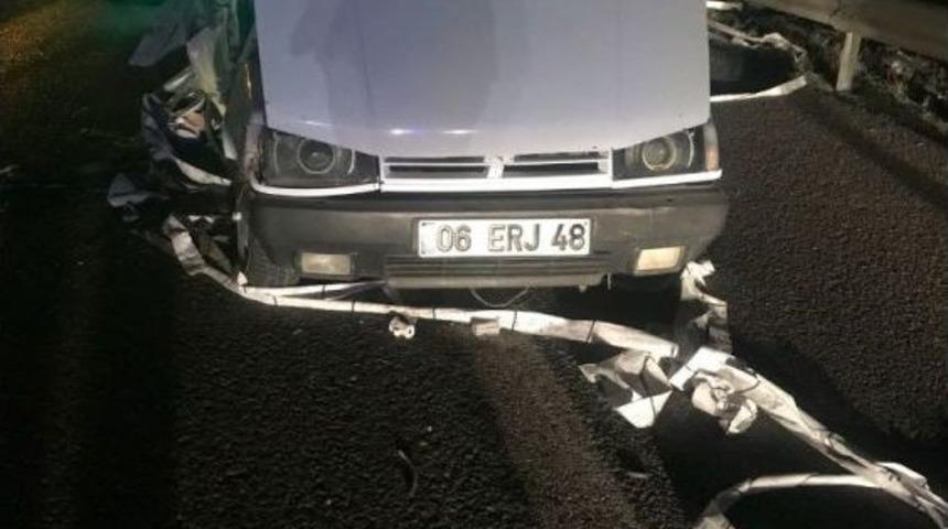 Başkent&rsquo;te Trafik Kazası: 1 &Ouml;l&uuml;, 2 Yaralı