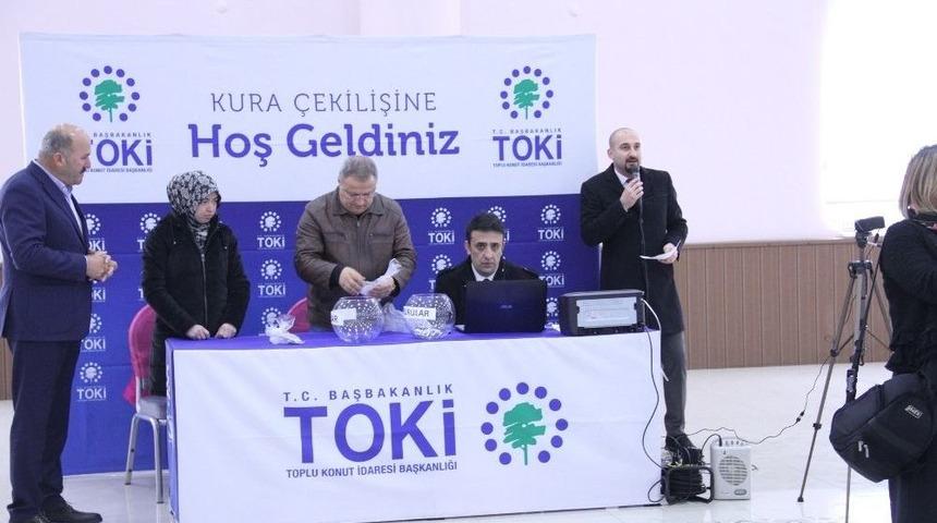 Kuyucak&rsquo;ta Toki Kuraları &Ccedil;ekildi