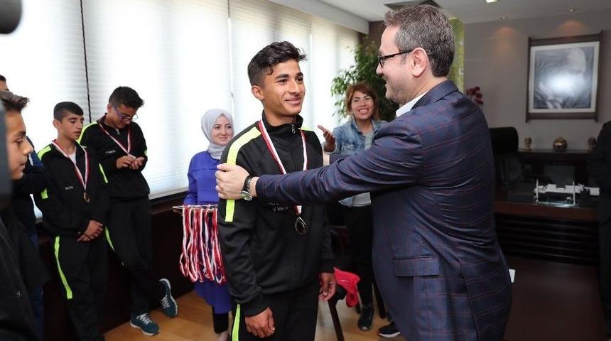 Şahintepe&rsquo;den Şampiyonluğa