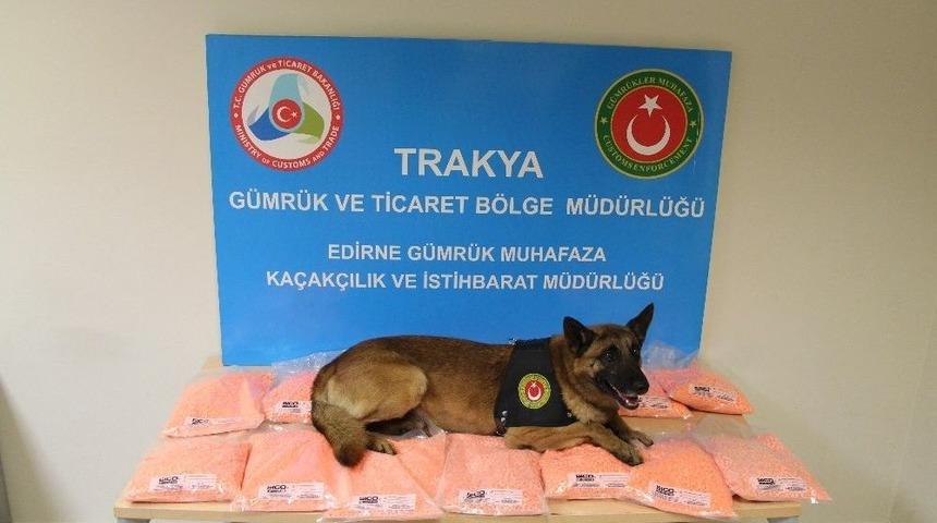G&uuml;mr&uuml;k Muhafaza Ekipleri Uyuşturucuya Ge&ccedil;it Vermiyor