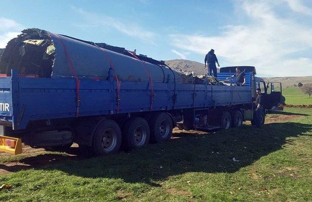 Isparta’da Düşen Askeri Uçağın Enkazı Kayseri’ye Götürüldü