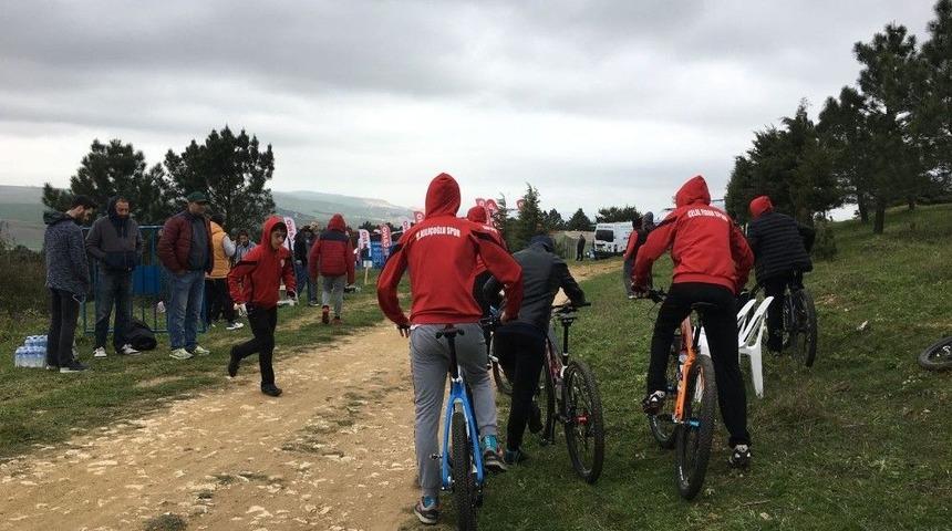 B&uuml;y&uuml;k&ccedil;ekmece&rsquo;de Dağ Bisikleti Yarışları Yapıldı