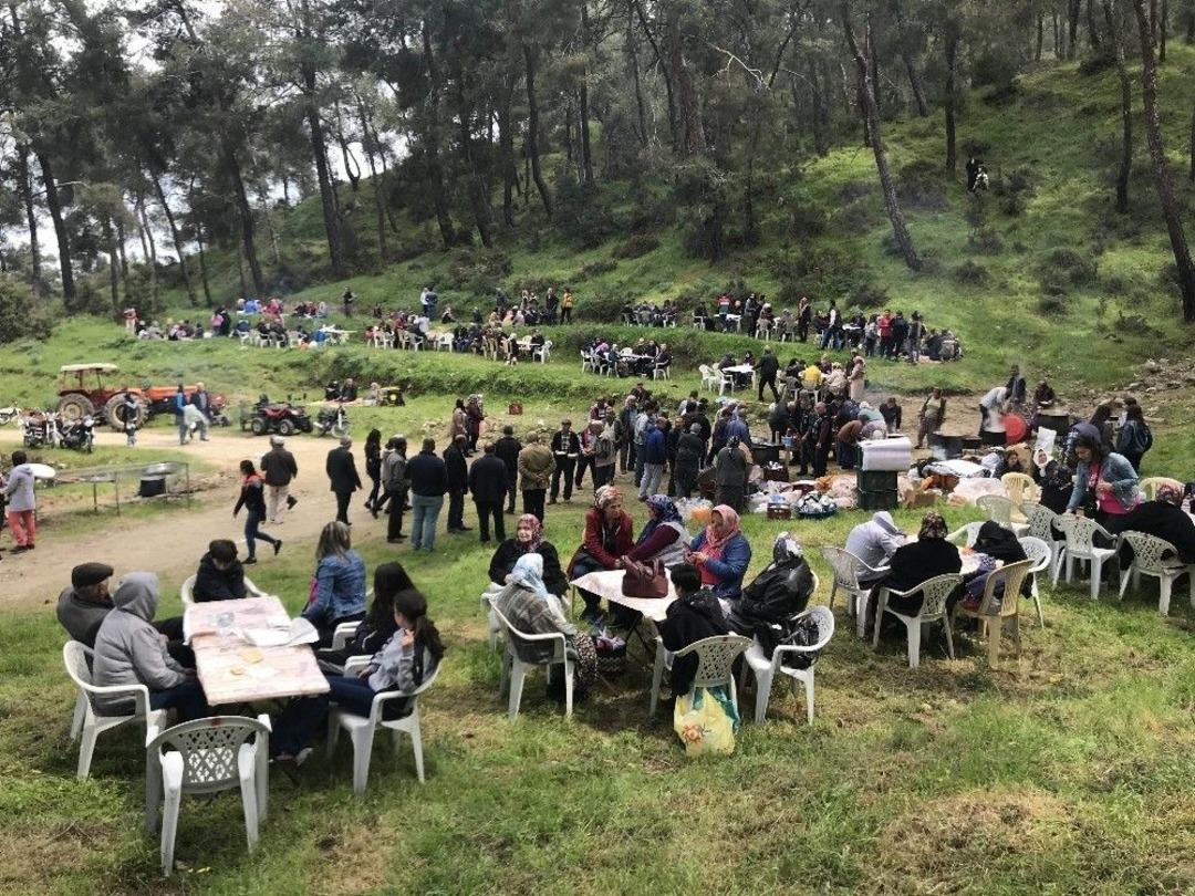 Karapınar Dede Hayrı Yoğun Bir Katılımla Ger&ccedil;ekleşti