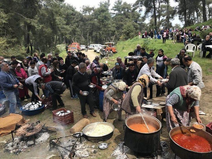 Karapınar Dede Hayrı Yoğun Bir Katılımla Gerçekleşti G1