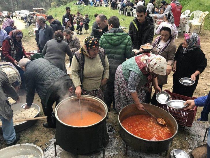 Karapınar Dede Hayrı Yoğun Bir Katılımla Gerçekleşti G2