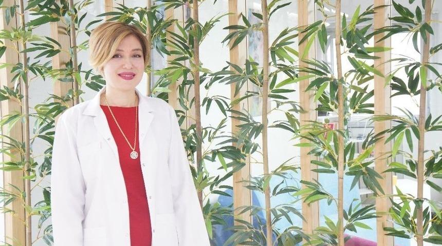 Ameliyatsız Y&uuml;z Germe Teknikleri